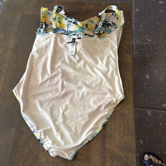 Nip Tuck Swimsuit One Piece Joanne Twist Multi Sz-10 - Picture 12 of 14